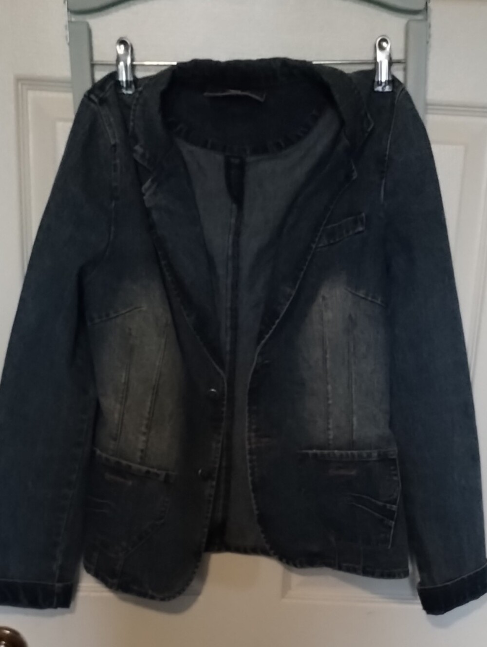 Women’s Dark Distressed Denim Jacket - Nitro Jeans. M/5-7